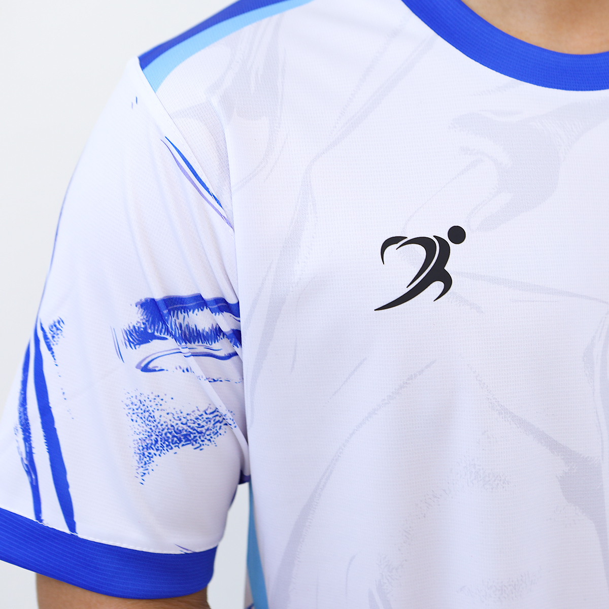 WATER - TRẮNG XANH