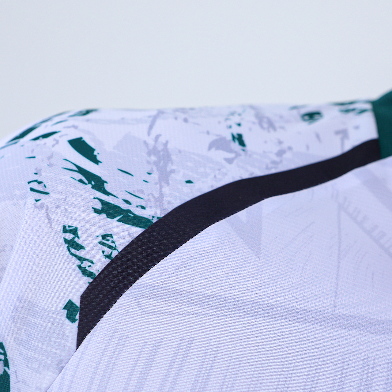MANMOTH Collection TRẮNG